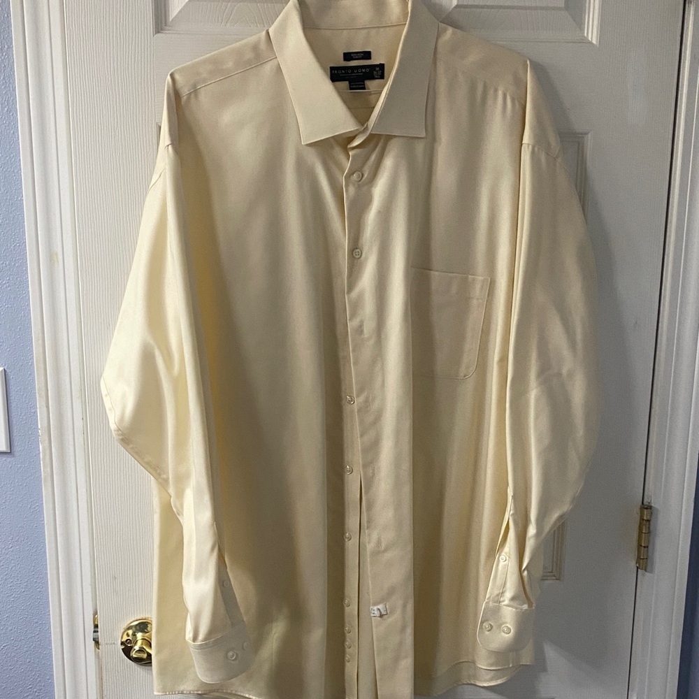 Pronto Uomo Classic Cream Dress Shirt